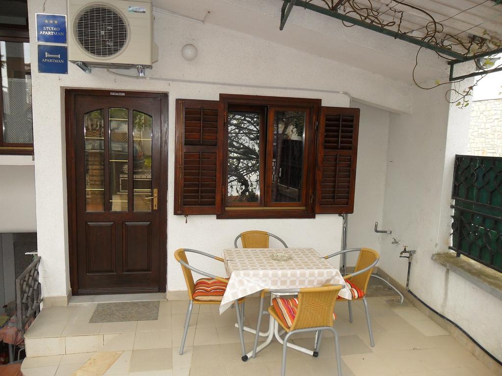 Vile Park Apartments Porec Exterior photo