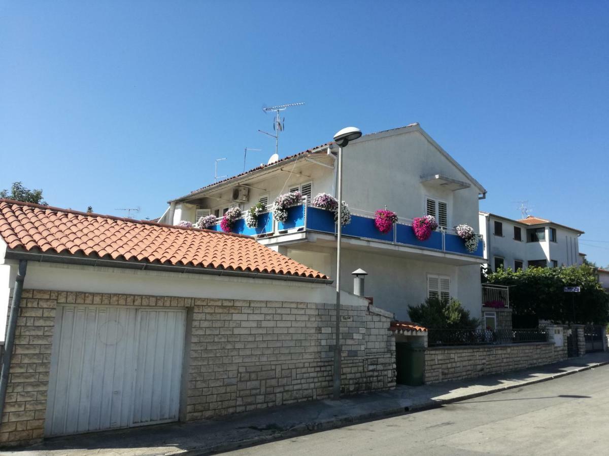 Vile Park Apartments Porec Exterior photo